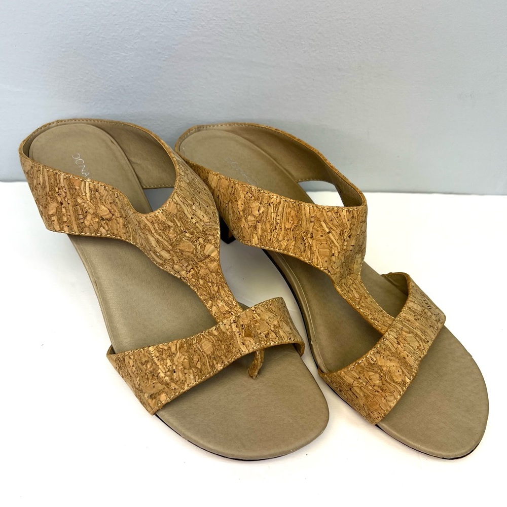 Donald J. Pliner- Cork Style heeled shoes-Womens size:9M, Used with some wear